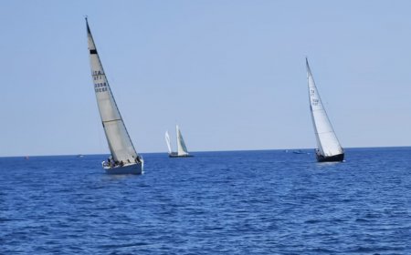 Vele d'epoca a Imperia, un’altra splendida giornata di sole e vento