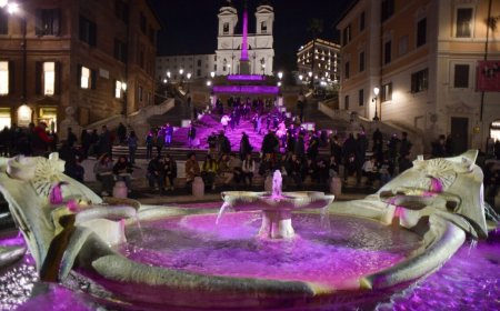 Le città si illuminano di rosa per il Giro d'Italia