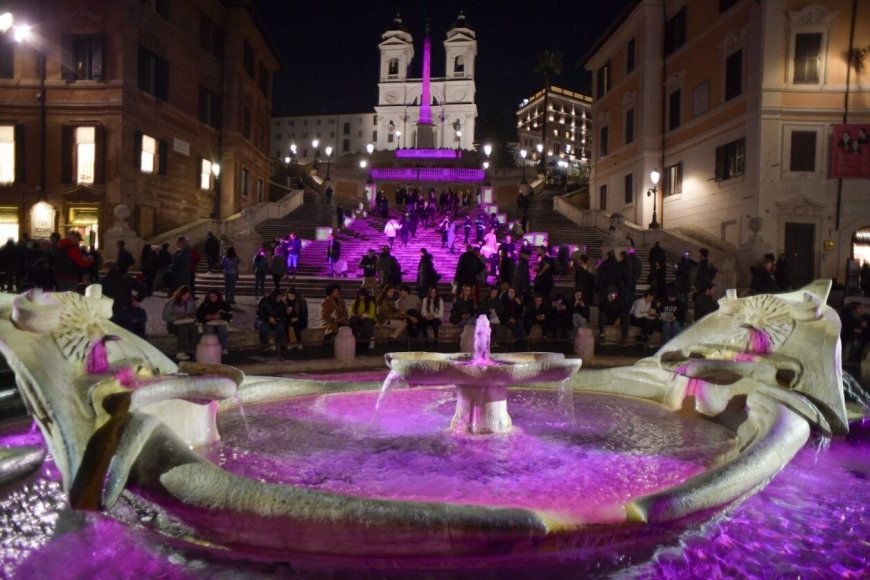 Le città si illuminano di rosa per il Giro d'Italia