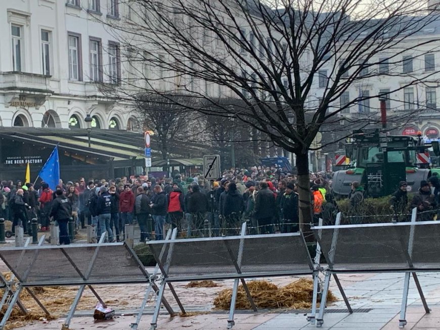 La protesta degli agricoltori arriva a Bruxelles