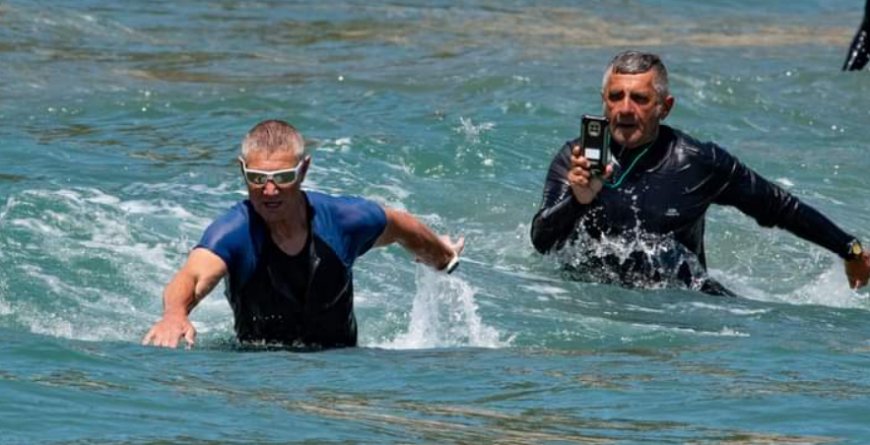 Dalla Francia a Laigueglia, Dom Bizière, il campione di marcia acquatica, sceglie il borgo del Longevity