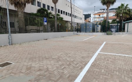 Ad Alassio un nuovo parcheggio davanti al Palazzetto dello Sport 'Lorenzo Ravizza'