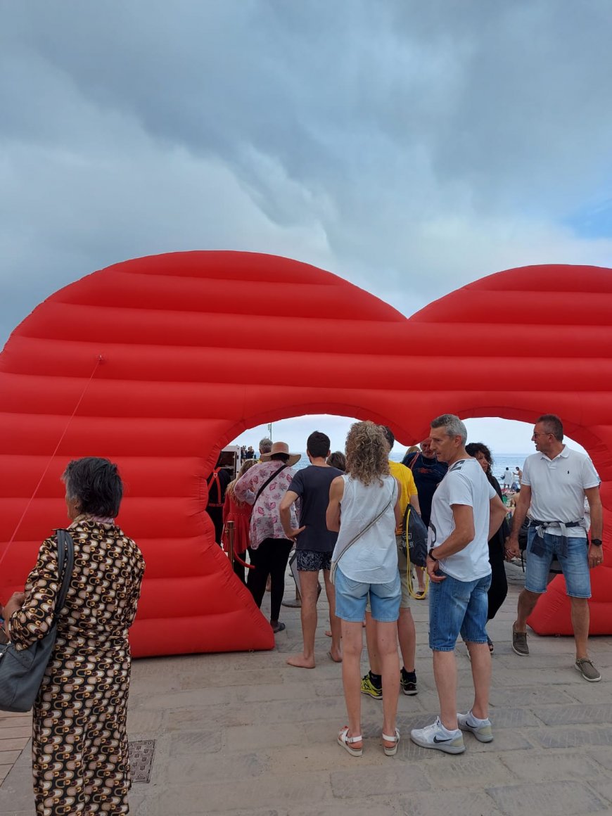 Un 'Photo Booth Romantico' per gli innamorati a Laigueglia