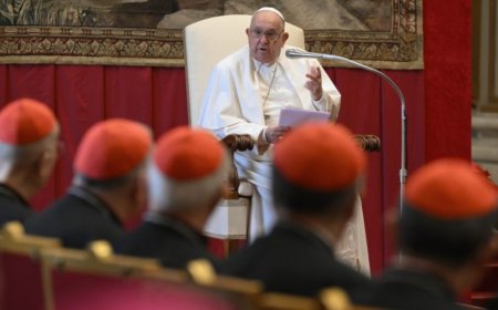 Papa Francesco: alla Curia Romana, 'a Gaza non è guerra, è crudeltà'