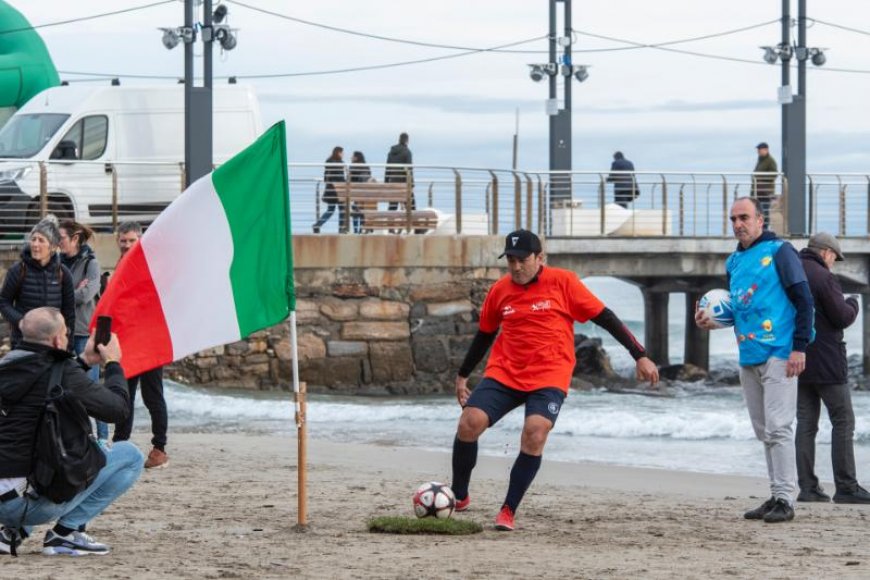 Alassio, spuntano i primi nomi della nona edizione di 'Footgolf in spiaggia, 12 buche per 12 befane'