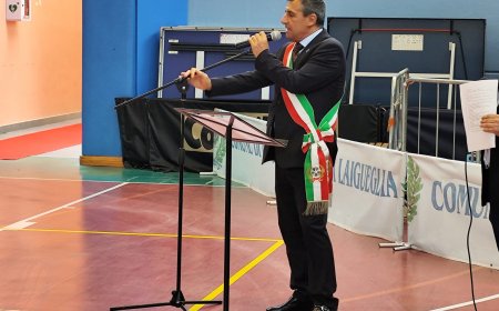 Il sindaco di Laigueglia Manfredi: "Bene lo stop dei cantieri, ma la misura è insufficiente"