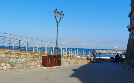A Laigueglia arrivati i cestini gettacarta per un borgo sempre più pulito e accogliente
