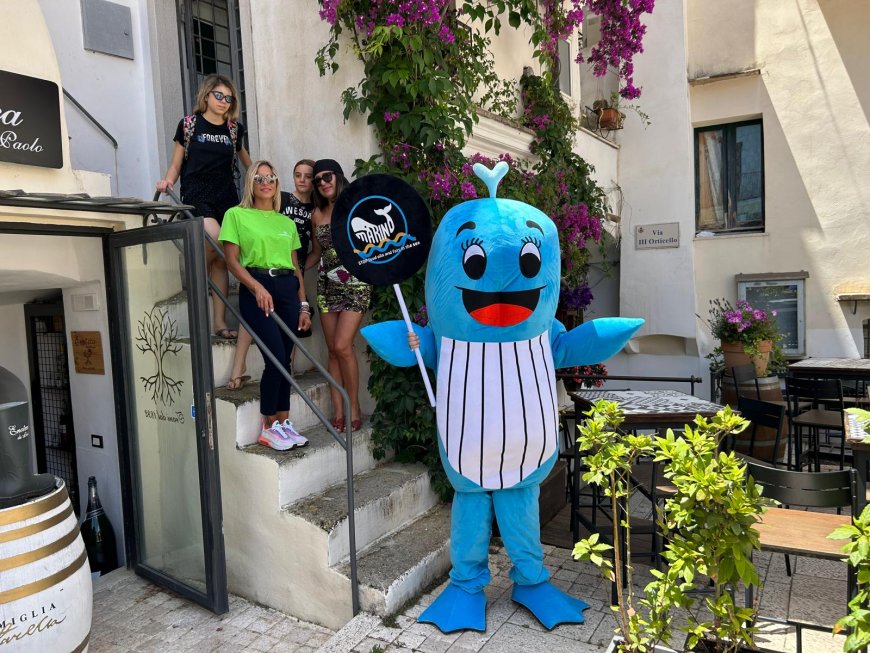 Marino, il balenottero che difende il mare ha conquistato anche Sperlonga