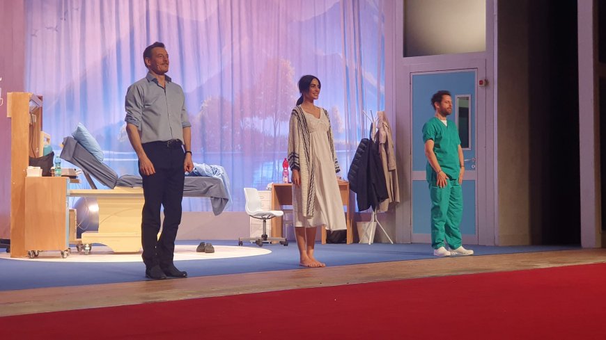 Applausi a scena aperte per “Contrazioni Pericolose” al Teatro del Casinò di Sanremo