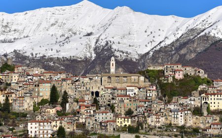 La fotografa Valentina Pulinetti vince la Menzione “Borghi” con uno scatto di Triora, immortalando la bellezza unica del territorio del Parco