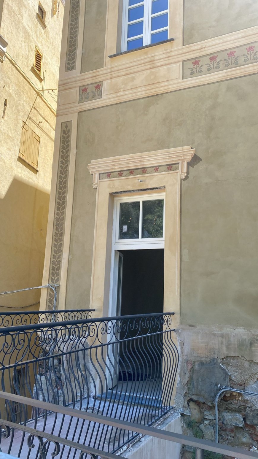 Vede la luce  Guardone di Laigueglia
