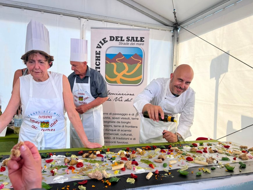 Expo Valle Impero: i sindaci realizzano un «quadro da mangiare» per raccontare l’entroterra