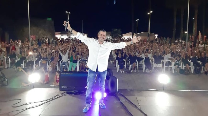 Sulla scia di Fiorello torna a San Bartolomeo al Mare l'energia travolgente di Paolo Bianco