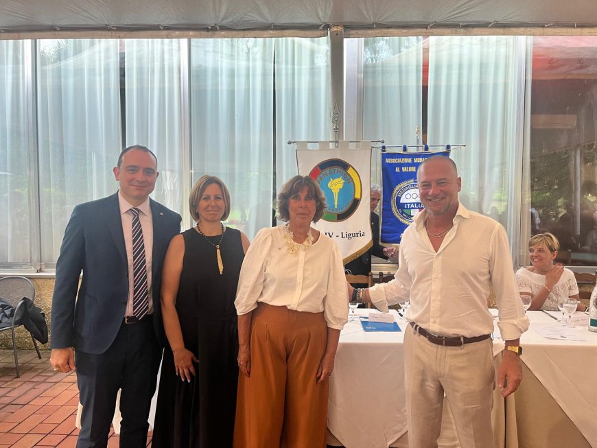 Gesco Nuoto Special di Alassio ha ricevuto un premio dal Panathlon area 4 per la prossima traversata dello Stretto di Messina