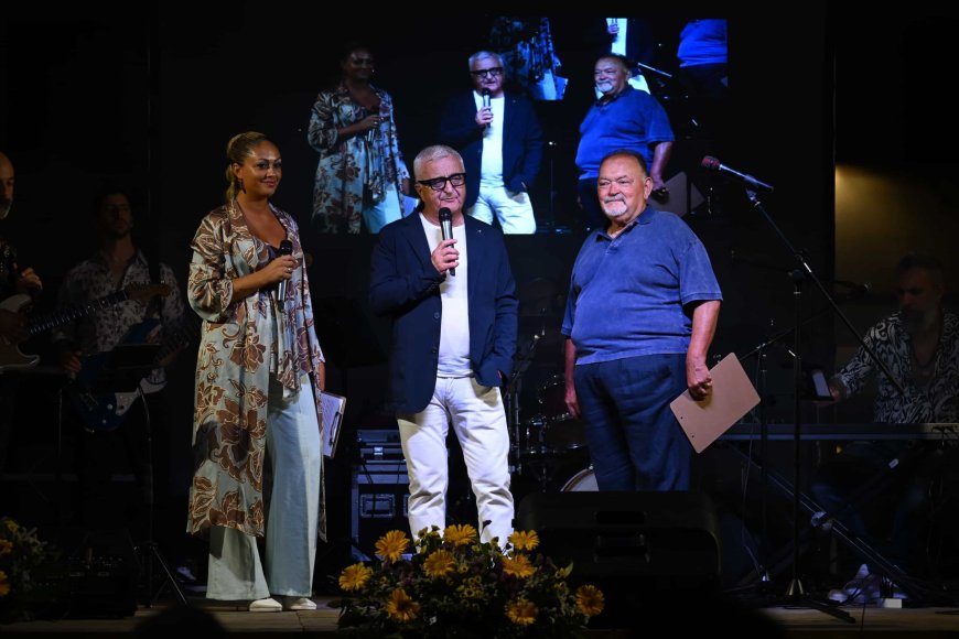 Sette cantanti in gara a Colle  Val d'Elsa per il concorso canoro nazionale del Festival degli Interpreti