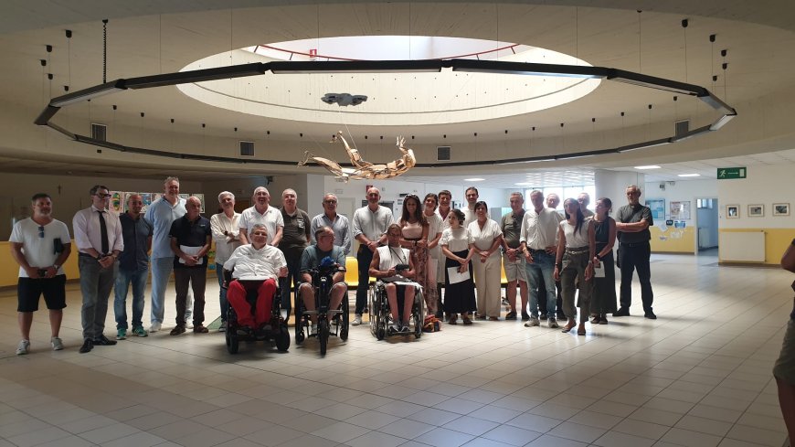 Corso Droni in Unità Spinale, consegnati gli attestati ai dieci partecipanti che hanno completato il percorso dedicato a tecnologia, autonomia, inclusione sociale e nuove  competenze professionali