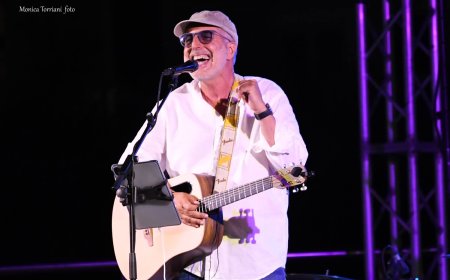 “Canzoni e campioni”, Massimo Schiavon canta nella sua Laigueglia